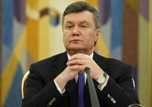 Последние дни Януковича: теннис, пьянки и охота на кабана
