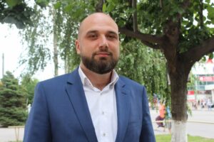 Бродяга из Одессы, или Нетрудовые доходы депутатского помощника Ерошка