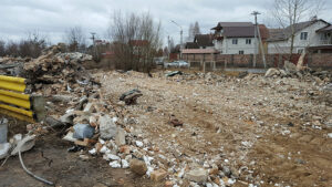 Директор автодрома «Чайка» превращает село Чайки в свалку