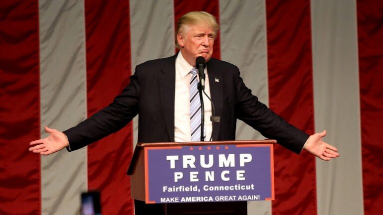 359527 1 trump big