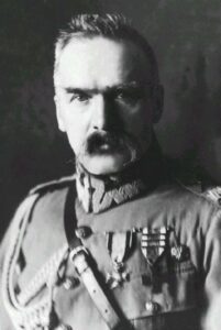 «Санация»: антикризисные рецепты маршала Пилсудского