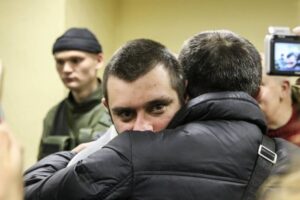 Под стражей остается пятеро «защитников Конституции»
