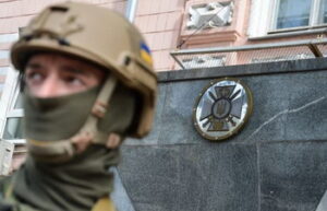 У семи няньок дитина без нагляду або знову ж на ті самі граблі?