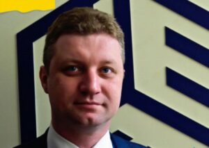 Голова Громадських рад при ДФС та Мінфіні приховав квартиру у Києві