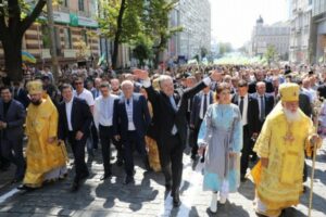 Порошенко, Проскурня и Людовик 14