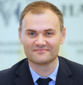 Неужели у них действительно один «Папа»?