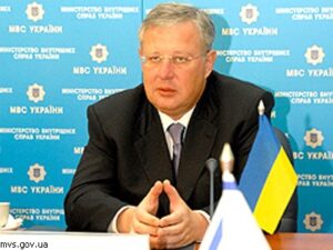 Черных опять поменял мундир