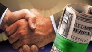 «Договорняк» на высоком уровне: «смотрящие» Пшонки снова в Украине