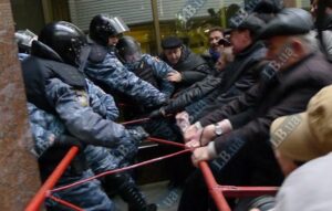 ПОМОГУТ ЛИ УКРАИНЕ НОСИЛКИ?