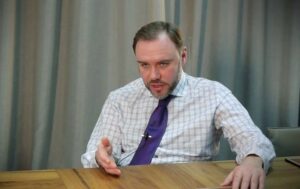 Загорий начал испытывать лечение
