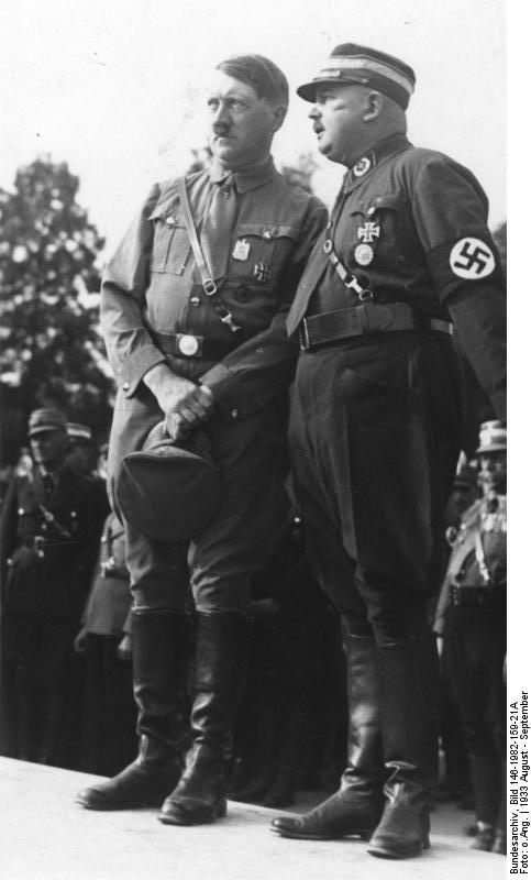 hitler und r