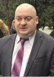 Як сім`я офіцера СБУ Ігора Малярика обкрадала воїнів під час війни
