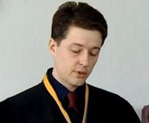 Кон’юнктура чи елемент складної багатоходівки?