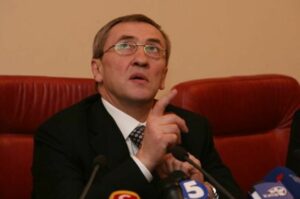 «На мне обкатали схему», или Как Лёня-Космос и лжеученый из КМДА разрушили одну семью