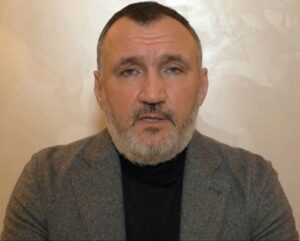 КУЗЬМИН В РОЛИ АДВОКАТА ИЛИ ВОЛК В ОВЕЧЬЕЙ ШКУРЕ