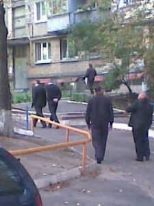 В СБУ шукають «крота». Краще б розігнали «дятлів»
