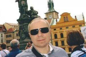 «Слуги народа» хотят вернуть в ДФС коррупционера Лебедко