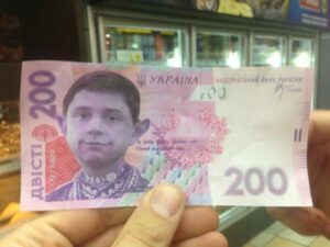 Лесик Довгий продолжает коррумпировать. На этот раз судей