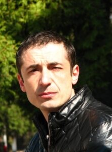 ДІАЛОГ БЕЗ ГРИМУ З ГОЛОВОЮ ДВК НА ДОНБАСІ