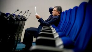 ЧОМУ МИ НЕ БУДЕМО ГОЛОСУВАТИ ЗА ПОРОШЕНКА