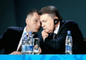 Гнездо коррупции или АП. Борис Ложкин