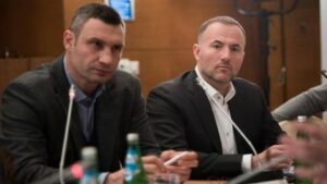 Павел Фукс. «Кошелек Порошенко», «человек Путина», «инвестор от Януковича», «мозг Кличко» или кто управляет Украиной?
