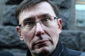 Під рубрикою «Генеральний дебіл України»