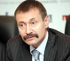 Папиев доворовался?