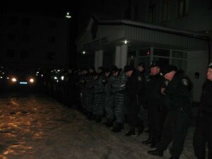 Ровенские менты, что свиньи — не способны даже свой хлев почистить
