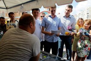 Матір МАФного радника Кличка за два роки наколядувала нерухомості на 36 мільйонів гривень