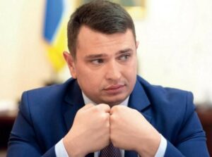 Сытник подвесил за яйца «шоколадный траст»?
