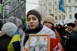 А ти все воюєш перед монітором?