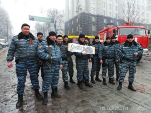 Кто-то из этих бройлеров, нацепивших георгиевские ленточки — стрелял в медиков, кто-то убил Нигояна и Жизневского
