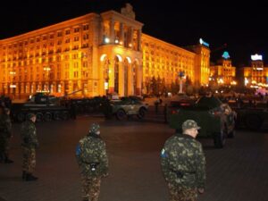 ПОБЕДА – В РУКАХ. ЕСЛИ РУКИ НЕ ДРОГНУТ