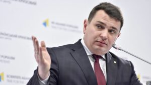 Як Ситник за прокурорами слідкував