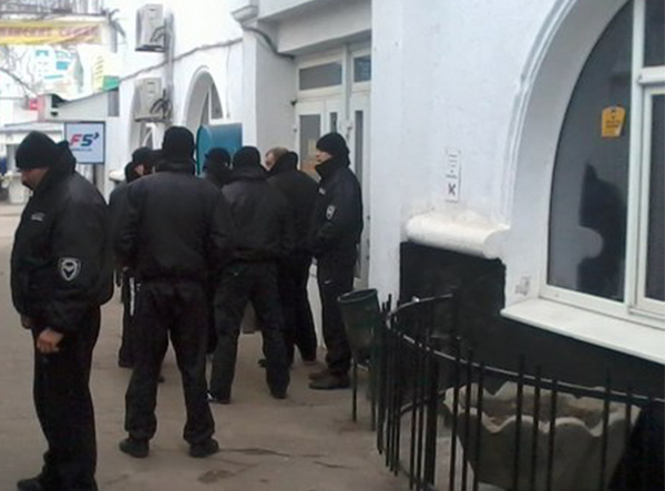 v nikolaev vozvrashchayutsya 90 e banda zahvatchikov pytalas shturmovat centralnyy rynok