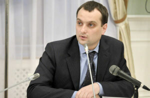Попова нет, а банда осталась. Андрей Вавриш продолжает…