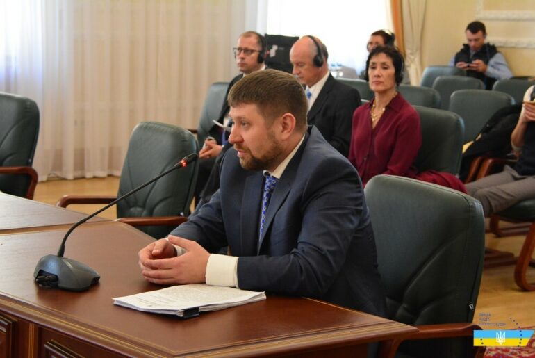 У судьи, оправдавшего Пашинского, хотят отобрать квартиру и машину 1 maksym kovbel large