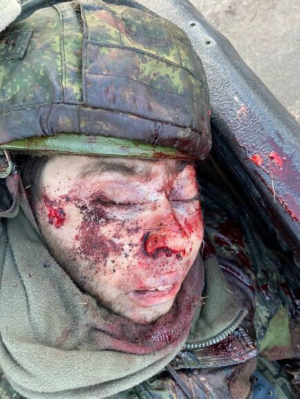 Сенатор  Нарусова: «Они видели фотографии реальных своих сыновей, и стали связываться, и выяснили, что кто-то в плену, кто-то погиб.»