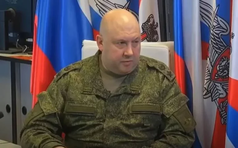 Ходячий жир Суровикин и другие русские клоуны