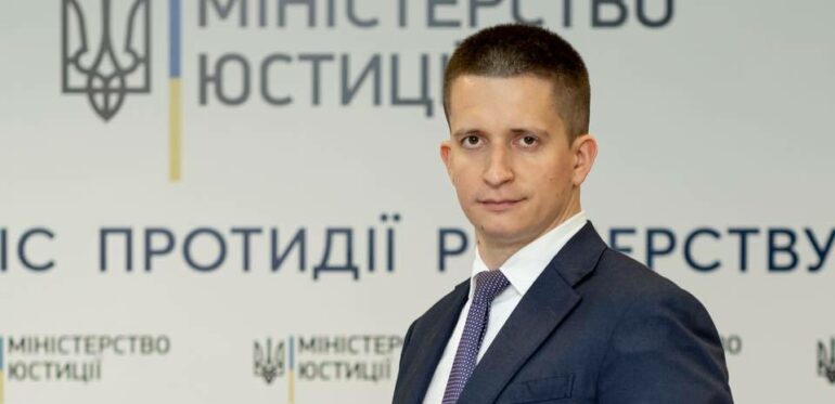 Мін’юст (Малюська Денис та Дубовик Віктор) в імітуванні антирейдерської діяльності