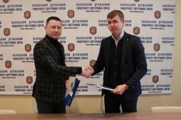 СБУшник Поддубный и БЭБовец Драгунов вовлекли работников НБУ в схему рэкета финкомпаний — источник