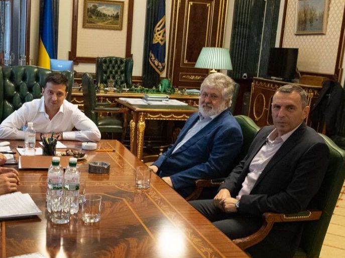 Спецоперація Банкової:  «Спасти нерядового Коломойського»