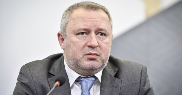 15 мільйонів на повітря. Генпрокурор Костін платить зарплату «мертвим душам»