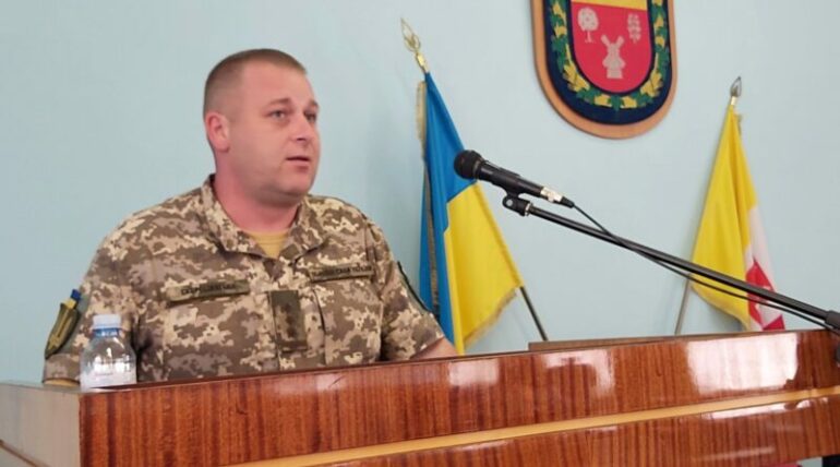 Відчайдушний шахрай