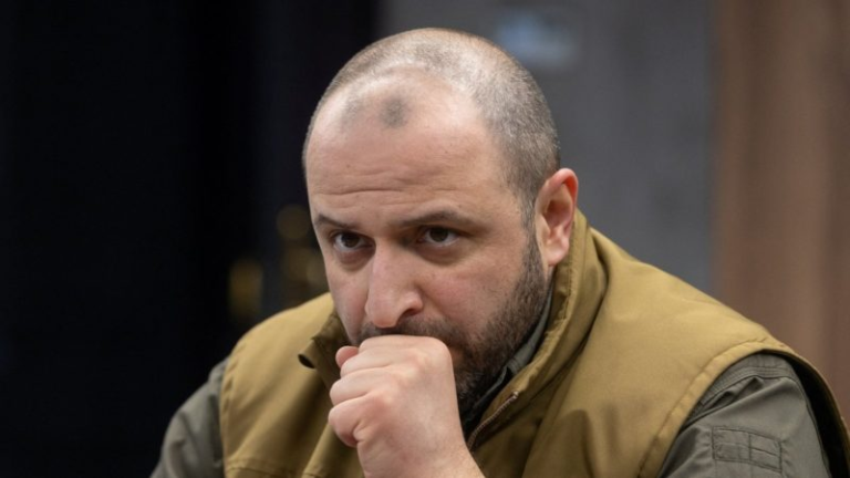 Масштабна корупційна схема: радник міністра оборони заплатив 150 тисяч доларів за призначення Жумаділова керівником АОЗ і ДОТ